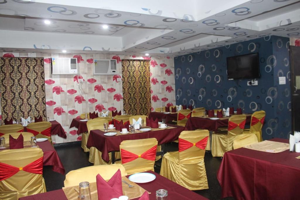 Mahabir Sheraton Hotel Puri Restaurant