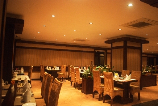 The Chariot Resort And Spa Puri Restaurant